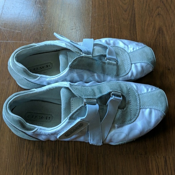 Coach 'Kyrie' Sneakers - Picture 6 of 7